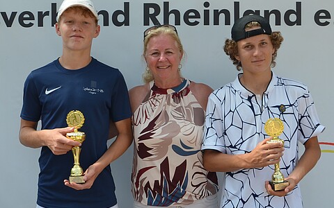 Rheinland-Meisterschaften der Jugend (Freiplatz) 2026 Siegerehrung Jungen U 18 mit Sandra Beyl